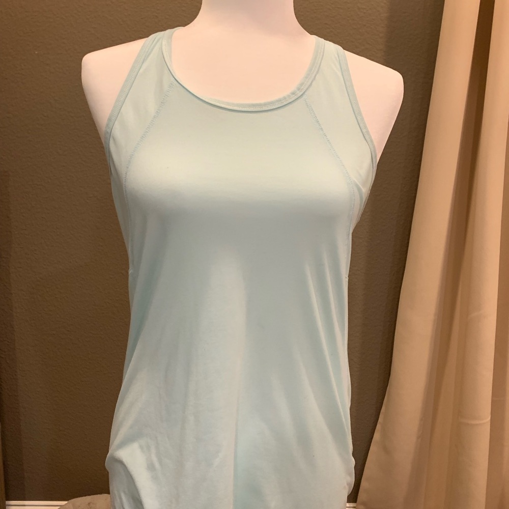 Athleta tank M